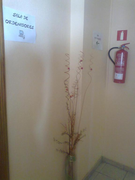 Hostal El Peregrino La Portela de Valcarce Esterno foto