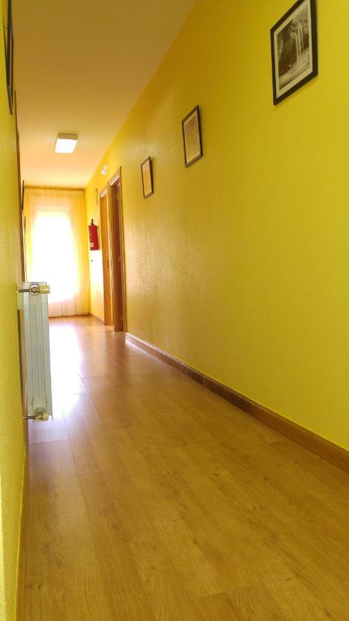 Hostal El Peregrino La Portela de Valcarce Esterno foto